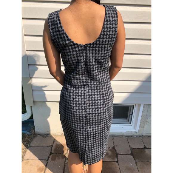 Hush Puppies Apparel Houndstooth Pencil Dress - Picture 5 of 6